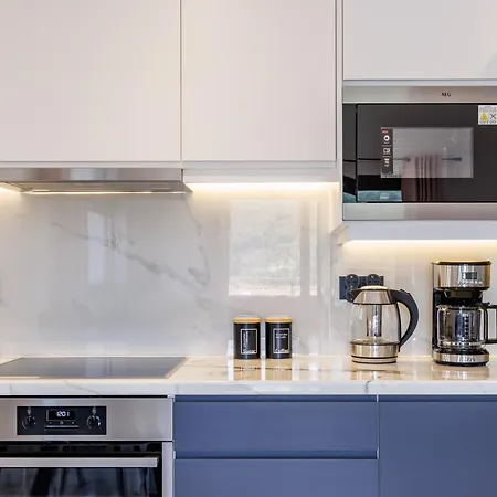 Ioanna House - Seaside Living, Walk To Appartement Neo Klima