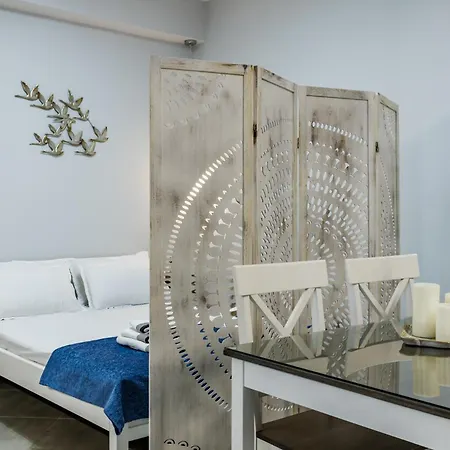 Ioanna House - Seaside Living, Walk To * Neo Klima