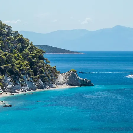 Ioanna House - Seaside Living, Walk To Apartment Neo Klima